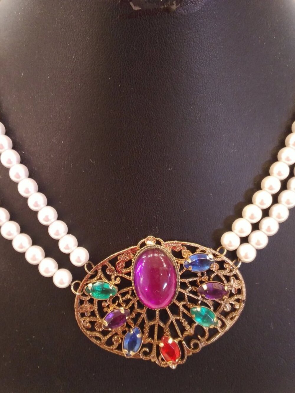 Vintage 1980s Rhinestone Filligree Pendant Necklace